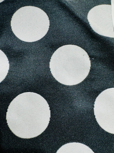 Black White Dot